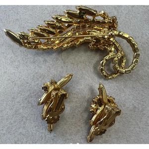 Purple, pink & black uniquely curved Rhinestone brooch and earrings set.